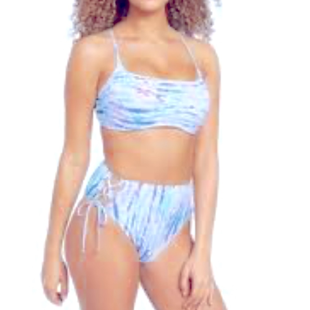 Shade and Shore Women’s Two Piece Bathing Suit. Size Small bottoms, size 34B top